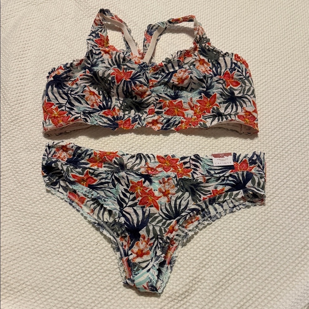 Cacique Floral Bralette and matching cheeky panties